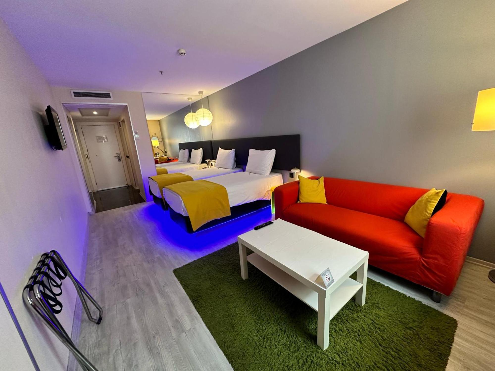 Tempo Suites Airport — Fotoğraflar 1
